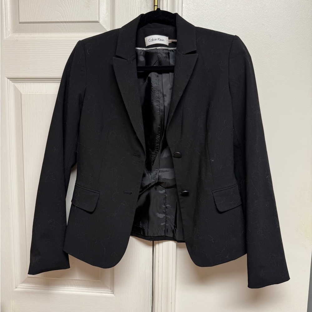 Calvin Klein Women's Elegant Black Suit Jacket